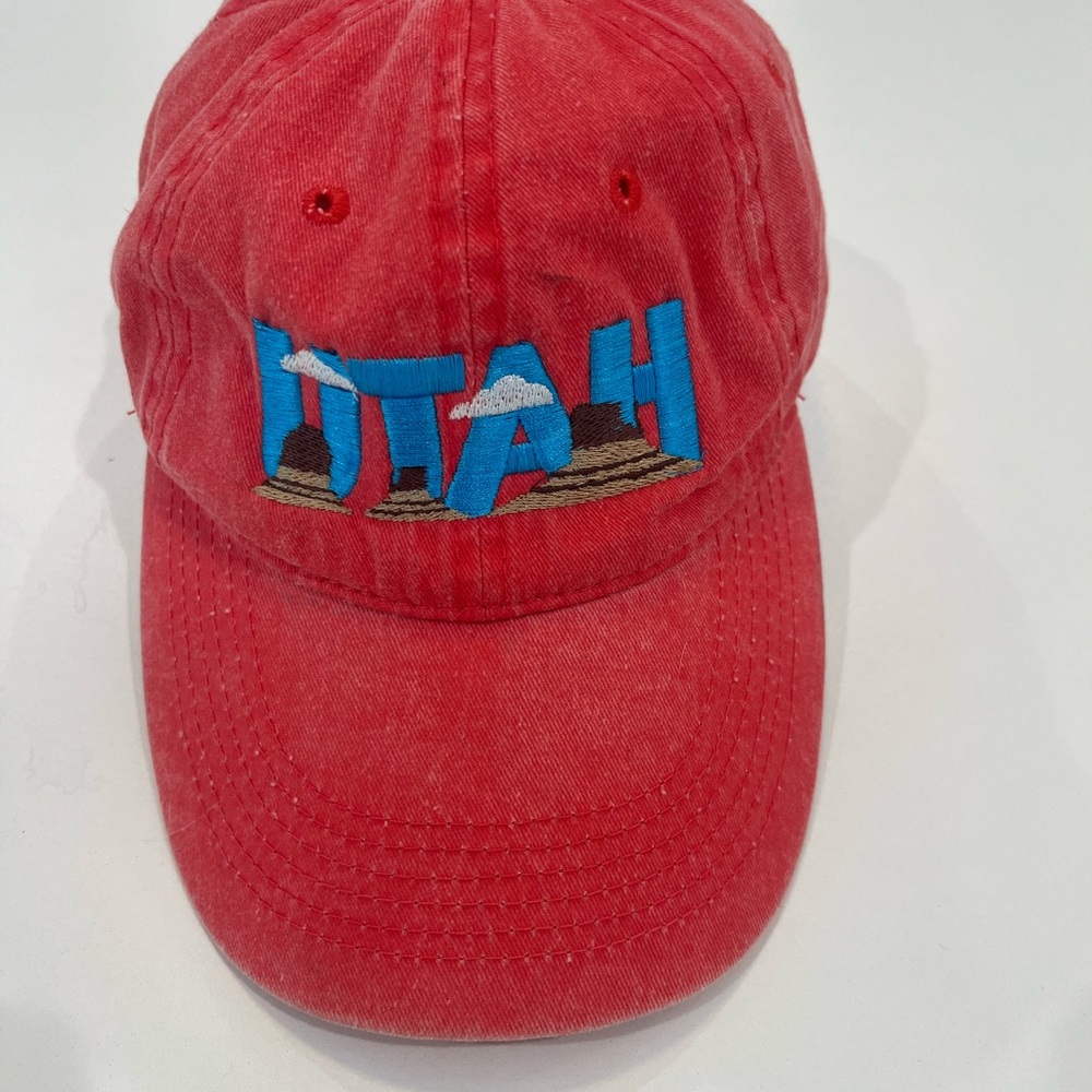 KAUFMAN Vintage Utah Baseball Hat Red with Blue Lettering Mountain & Clouds Cap